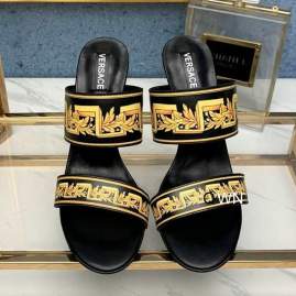 Picture of Versace Shoes _SKUVersacesz35-4010CMWN120720395